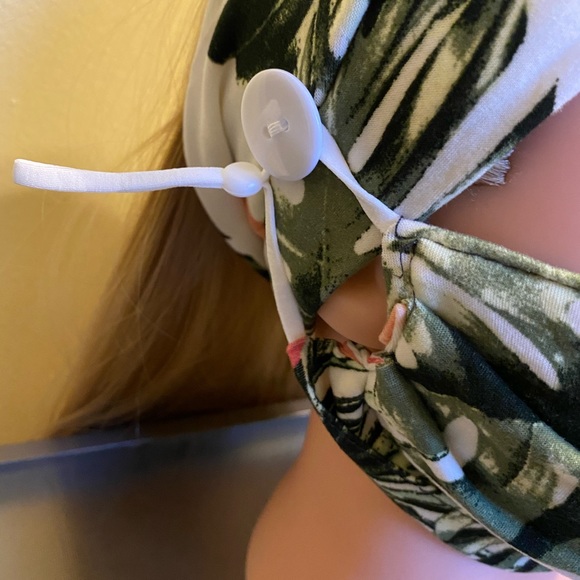 Leafy Spring Head-Wrap Face Mask - Picture 2 of 4